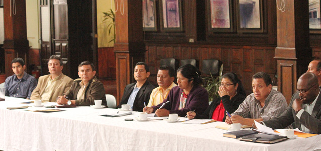 Representantes de distintas instituciones públicas participaron en la primera reunión de la Comisión Interinstitucional para elaborar la propuesta del Plan de Desarrollo de la región del Polochic. Representantes de distintas instituciones públicas participaron en la primera reunión de la Comisión Interinstitucional para elaborar la propuesta del Plan de Desarrollo de la región del Polochic.