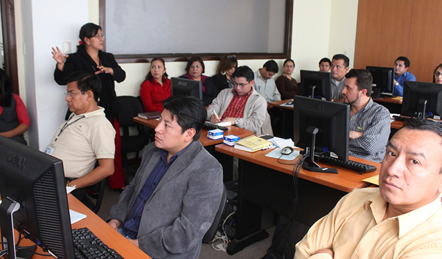 En el seminario taller participaron jefes financieros, auxiliares financieros, operadores de sistemas y especialistas de inversión pública. En el seminario taller participaron jefes financieros, auxiliares financieros, operadores de sistemas y especialistas de inversión pública.
